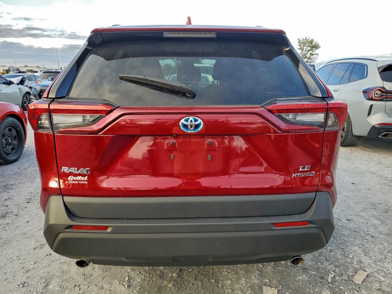 2024 TOYOTA RAV4 LE photo 6