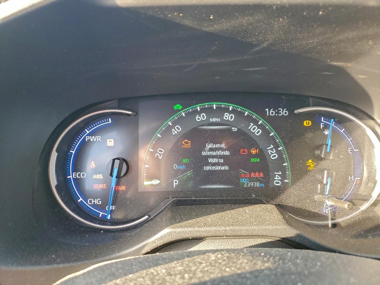 2024 TOYOTA RAV4 LE photo 9