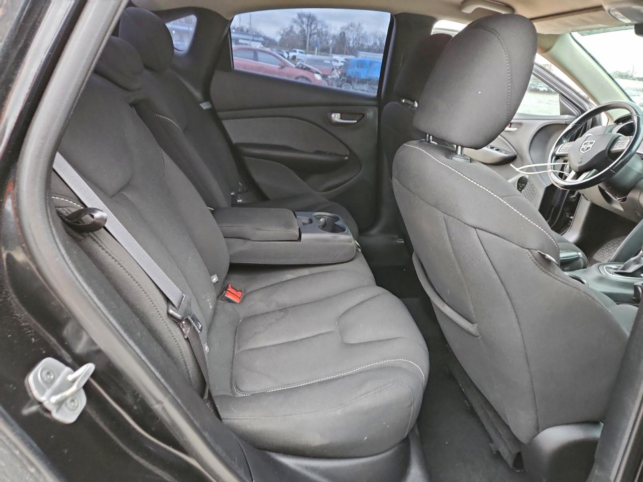 2013 DODGE DART SXT photo 10