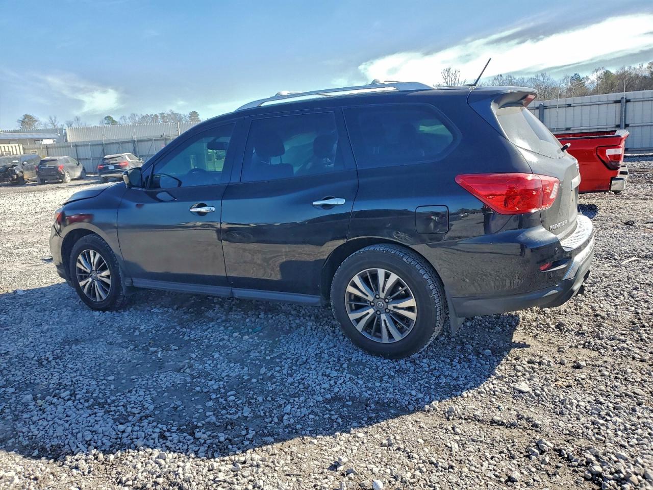 2017 NISSAN PATHFINDER S photo 2