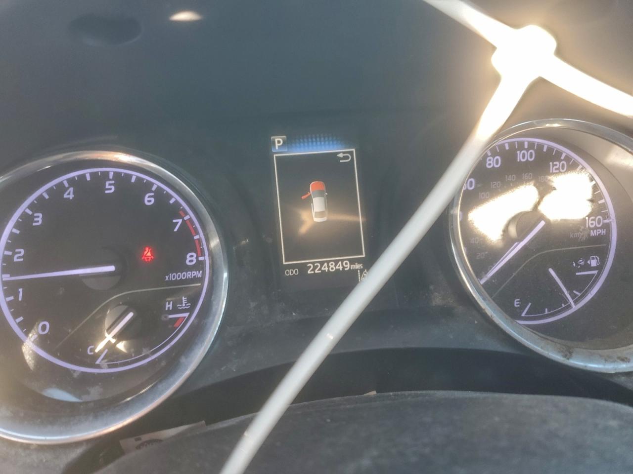 2020 TOYOTA CAMRY LE photo 9
