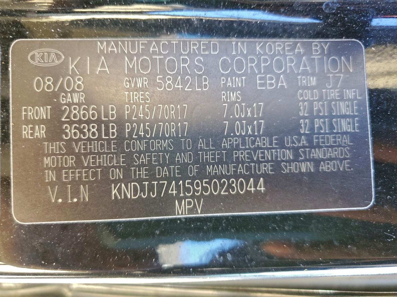 2009 KIA BORREGO LX photo 14