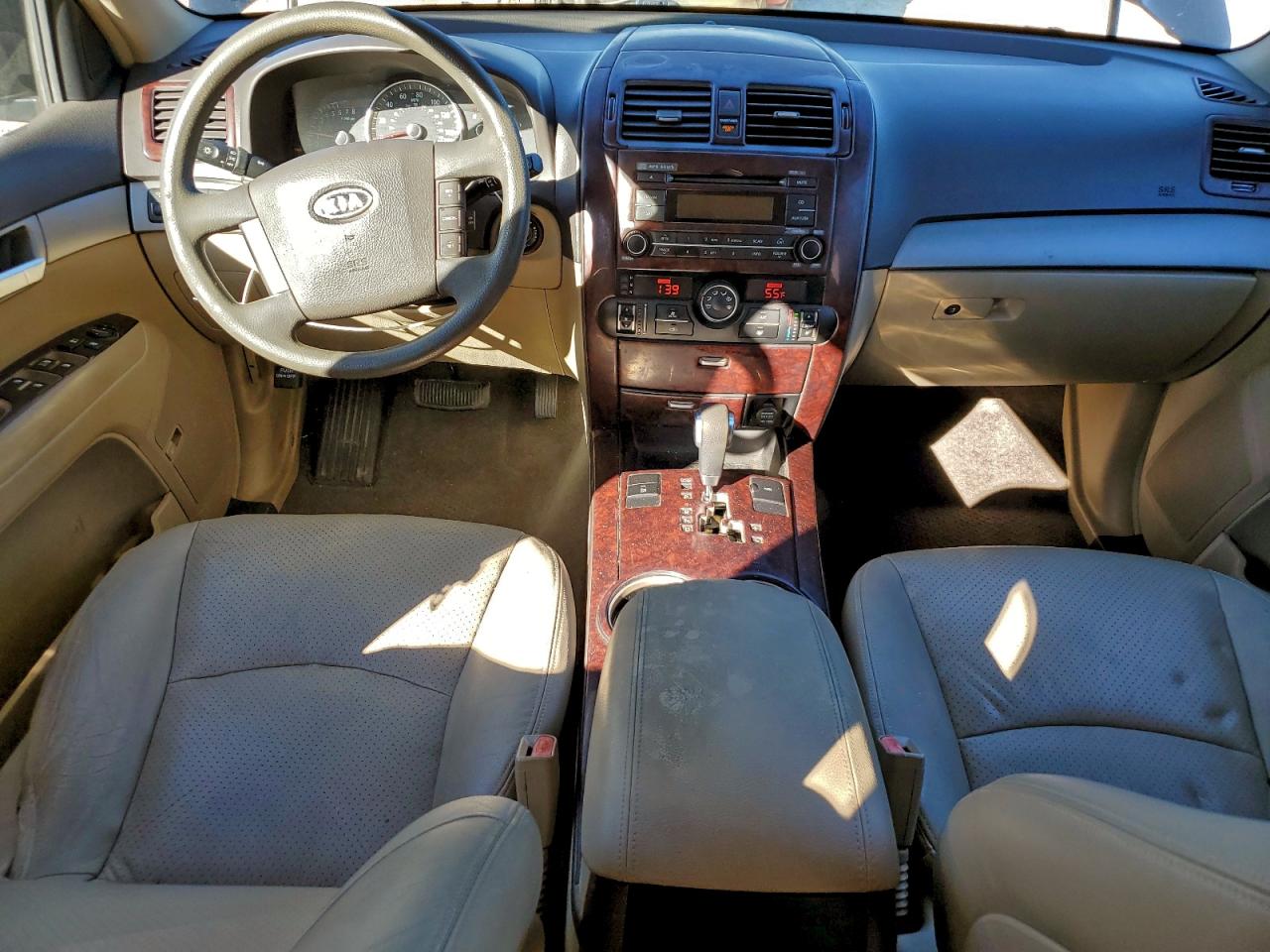 2009 KIA BORREGO LX photo 8