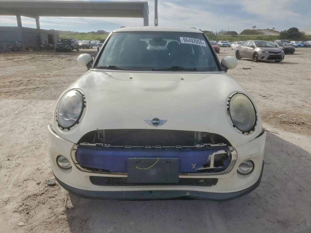 2016 MINI COOPER photo 9