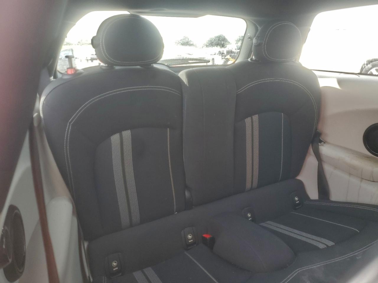 2016 MINI COOPER photo 19