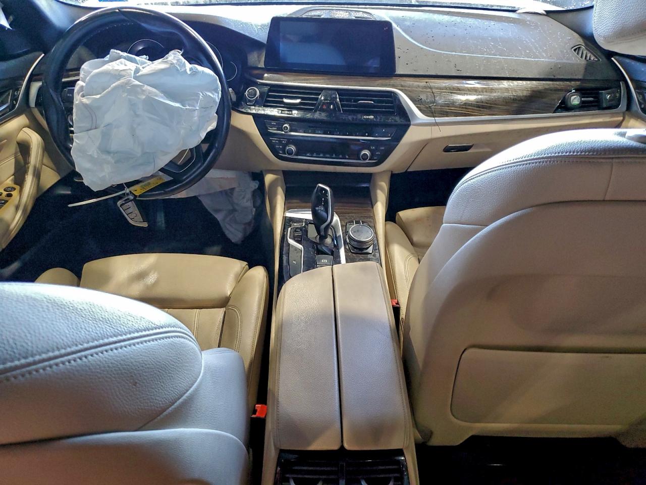 2019 BMW 530 XI photo 15