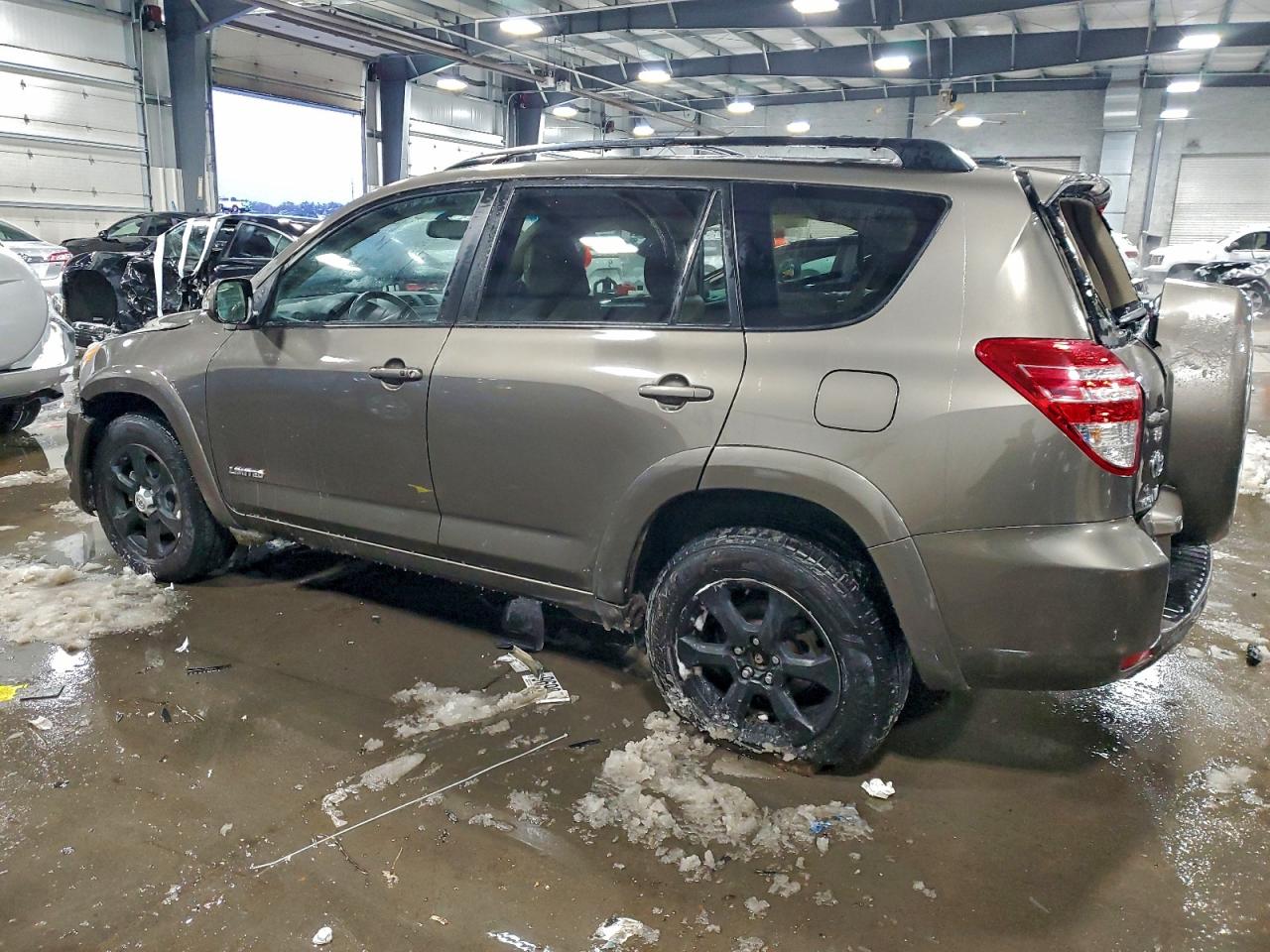 2009 TOYOTA RAV4 LIMITED photo 2