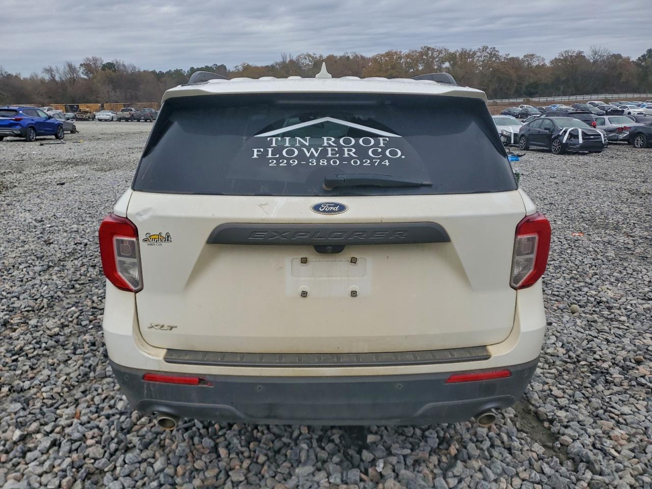 2023 FORD EXPLORER XLT photo 6