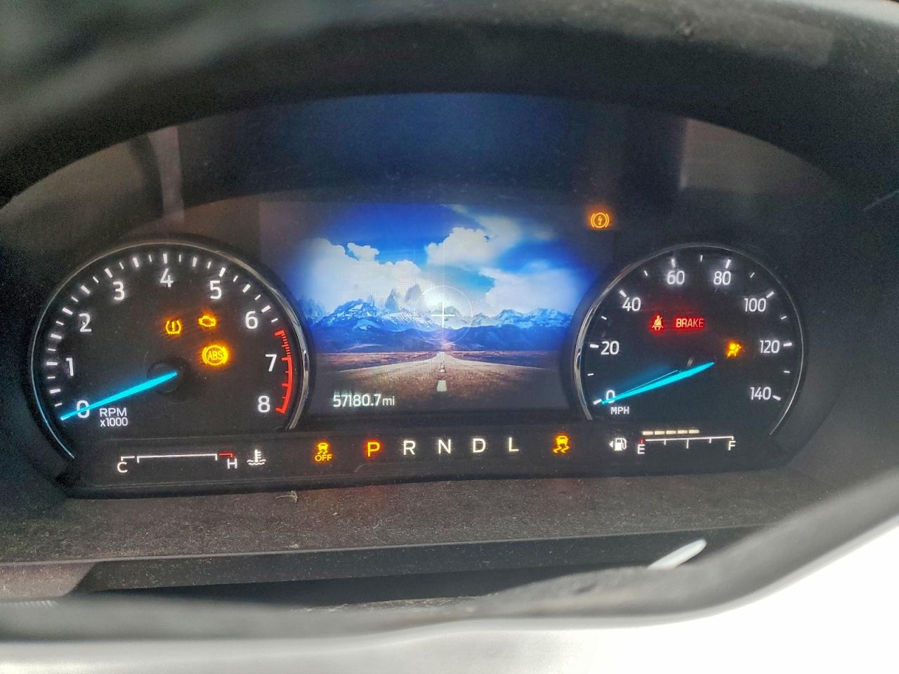 2023 FORD EXPLORER XLT photo 9