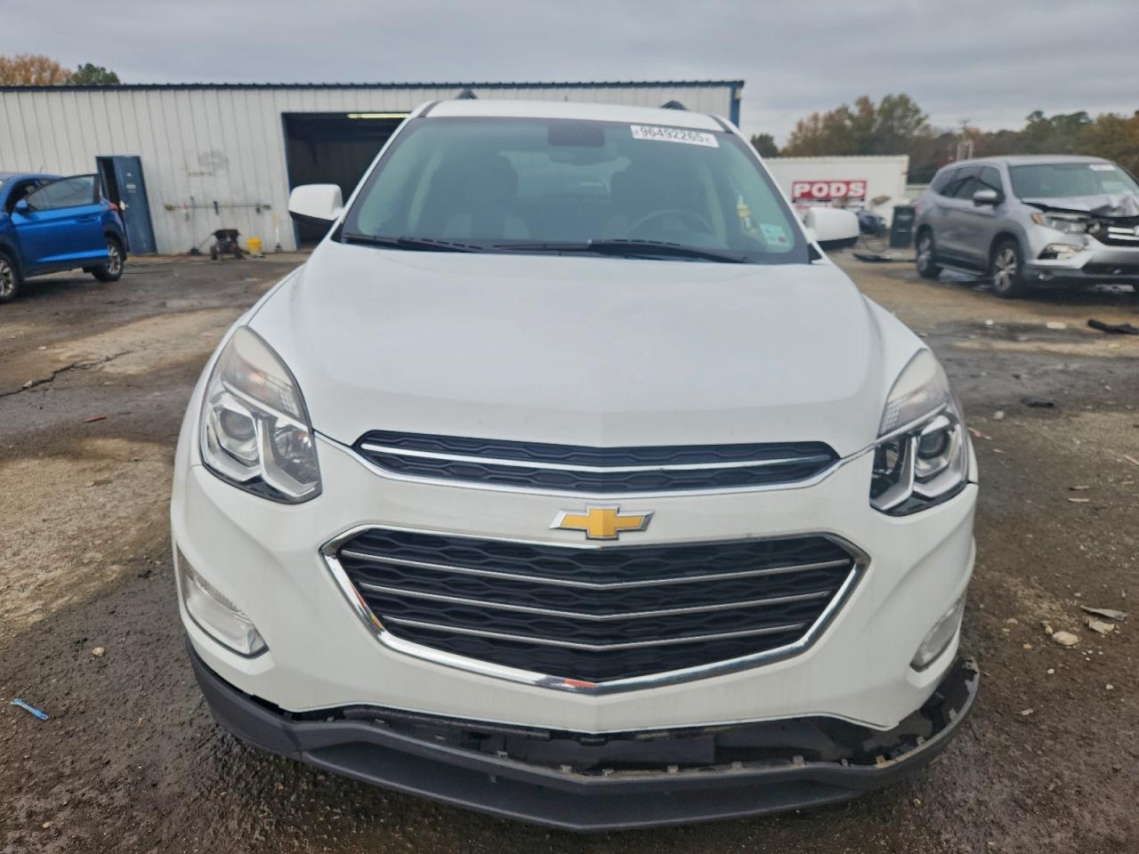 2017 CHEVROLET EQUINOX LT photo 5