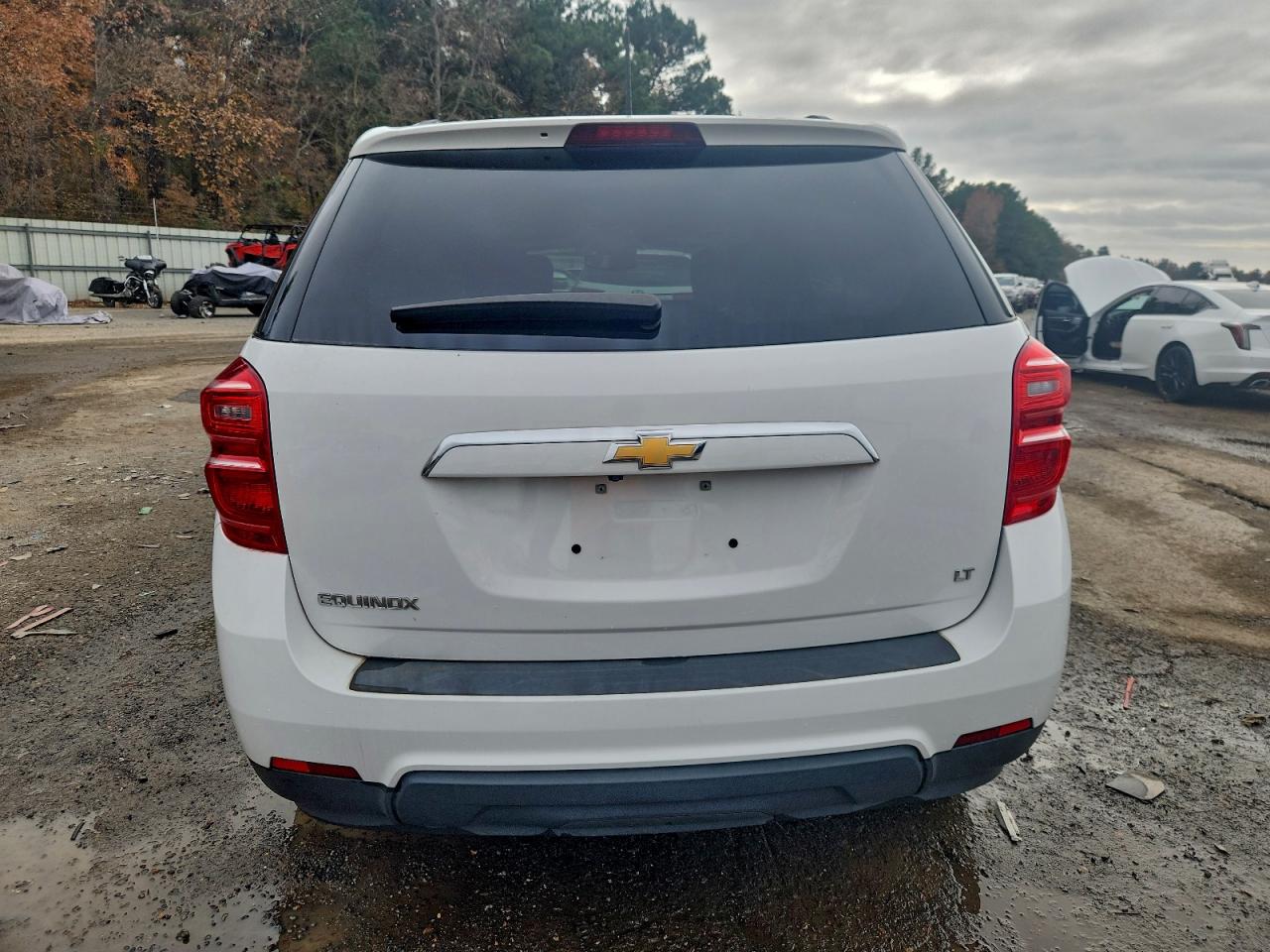 2017 CHEVROLET EQUINOX LT photo 6