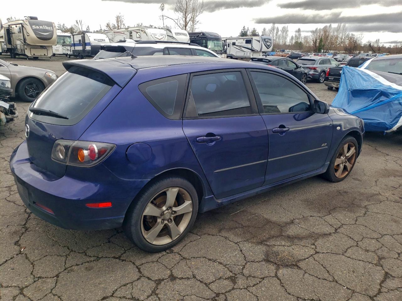 2005 MAZDA 3 HATCHBACK photo 3