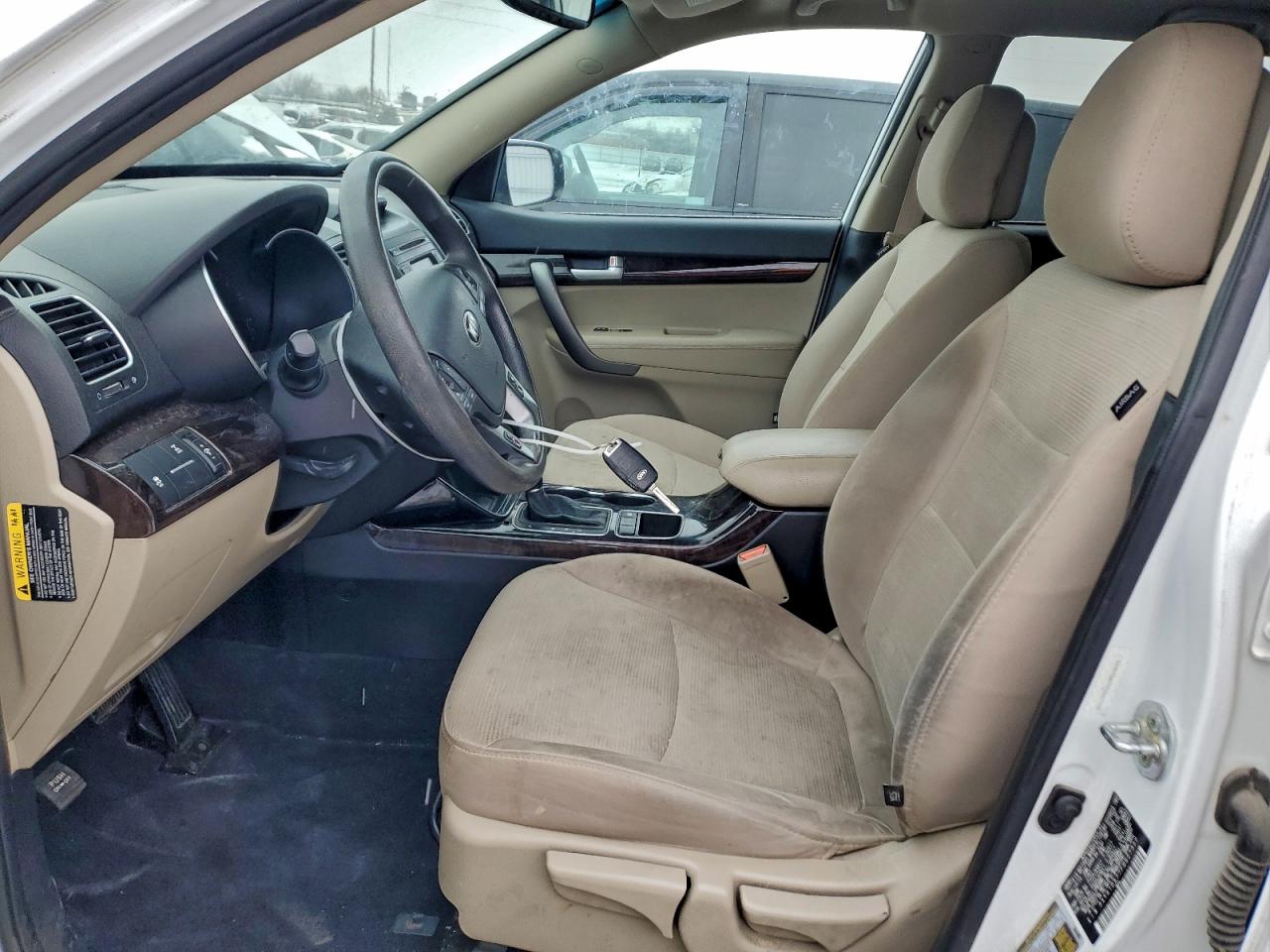 2015 KIA SORENTO LX photo 7