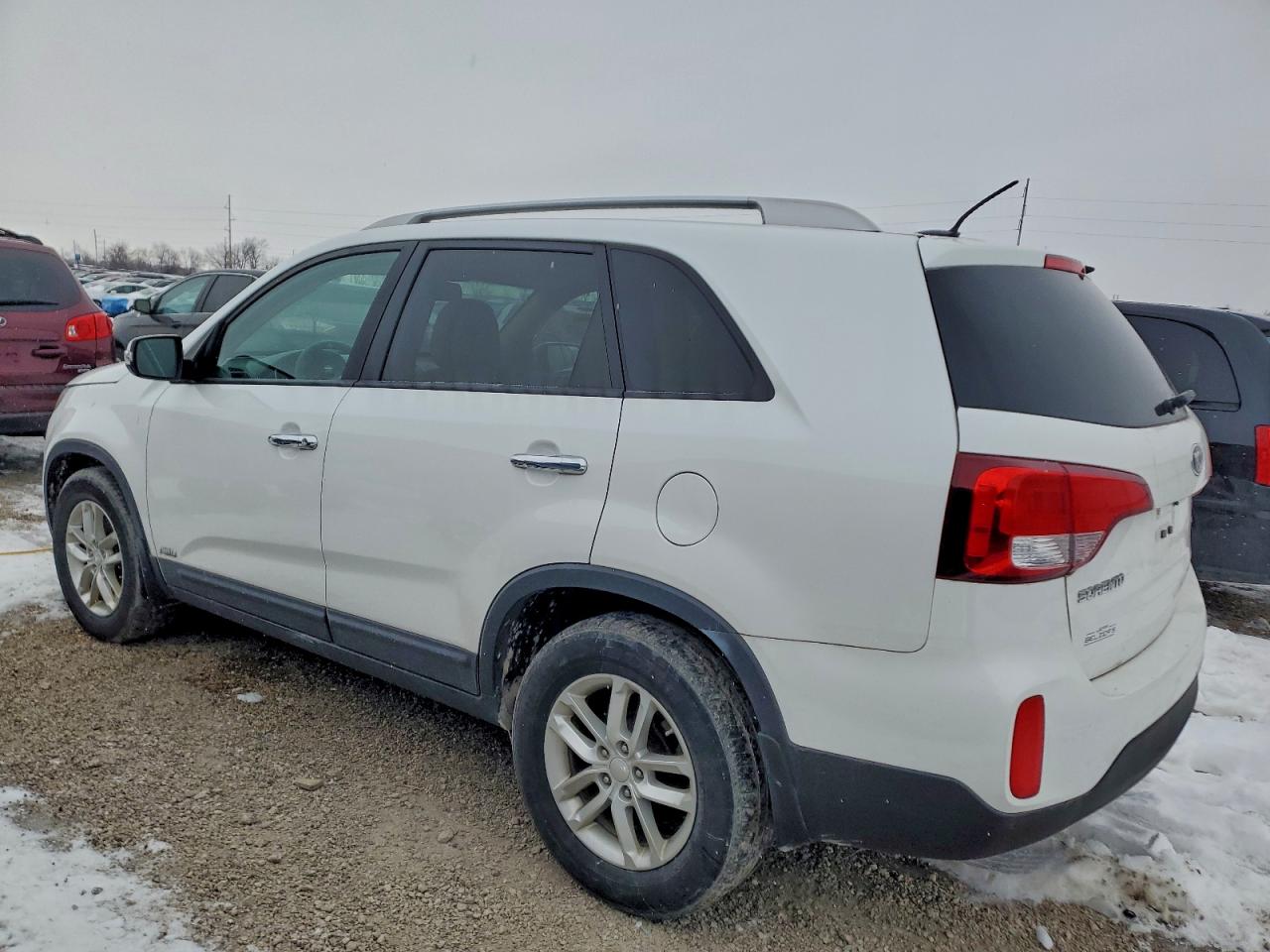 2015 KIA SORENTO LX photo 2