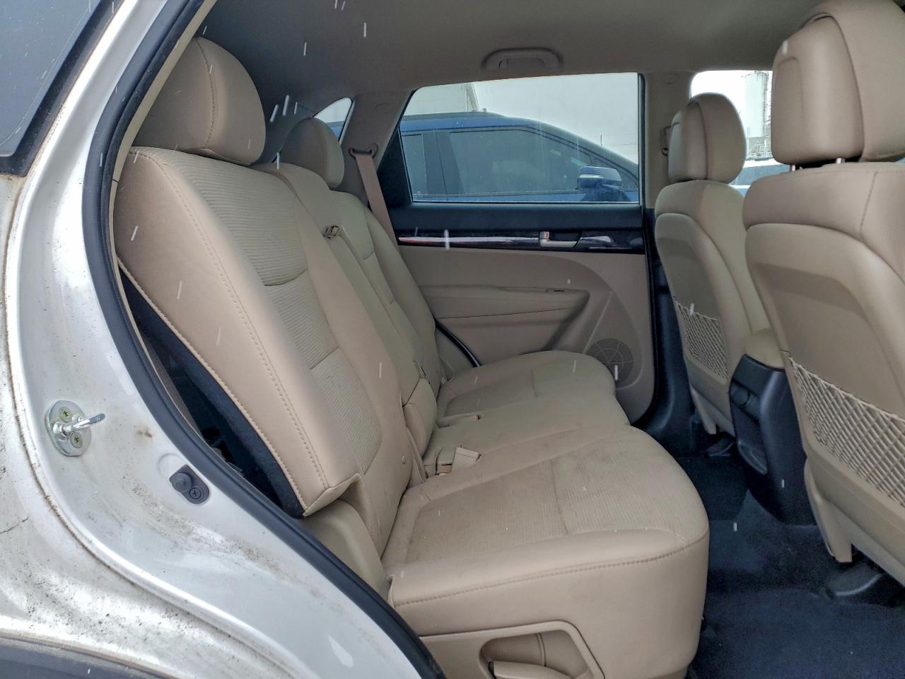 2015 KIA SORENTO LX photo 11