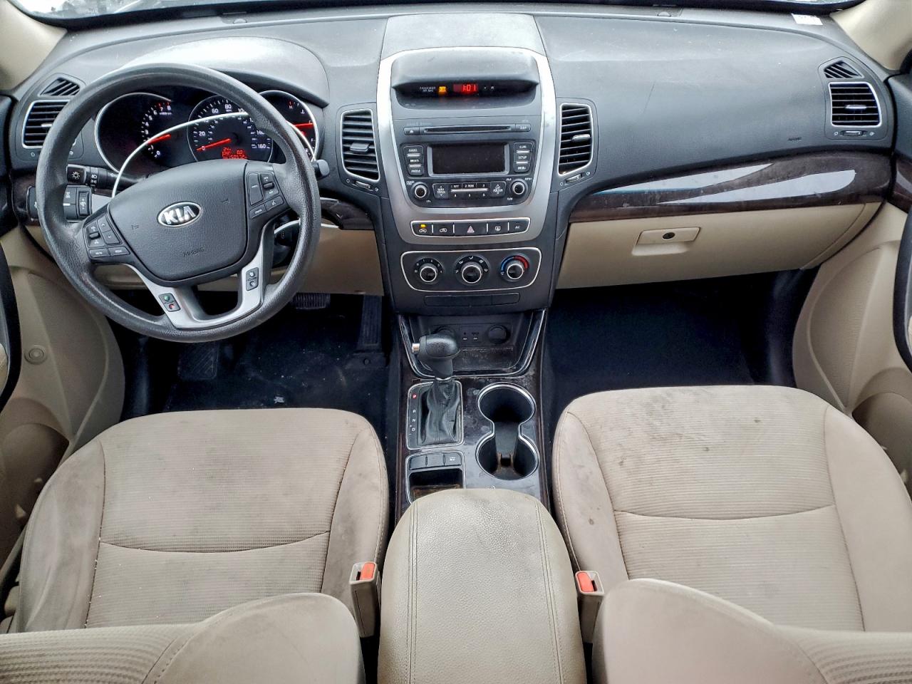2015 KIA SORENTO LX photo 8