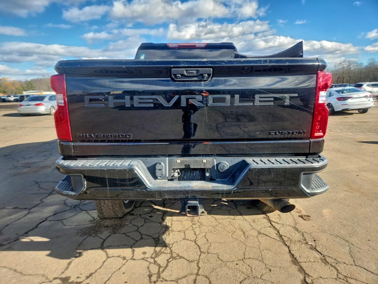 2021 CHEVROLET SILVERADO K2500 CUSTOM photo 6