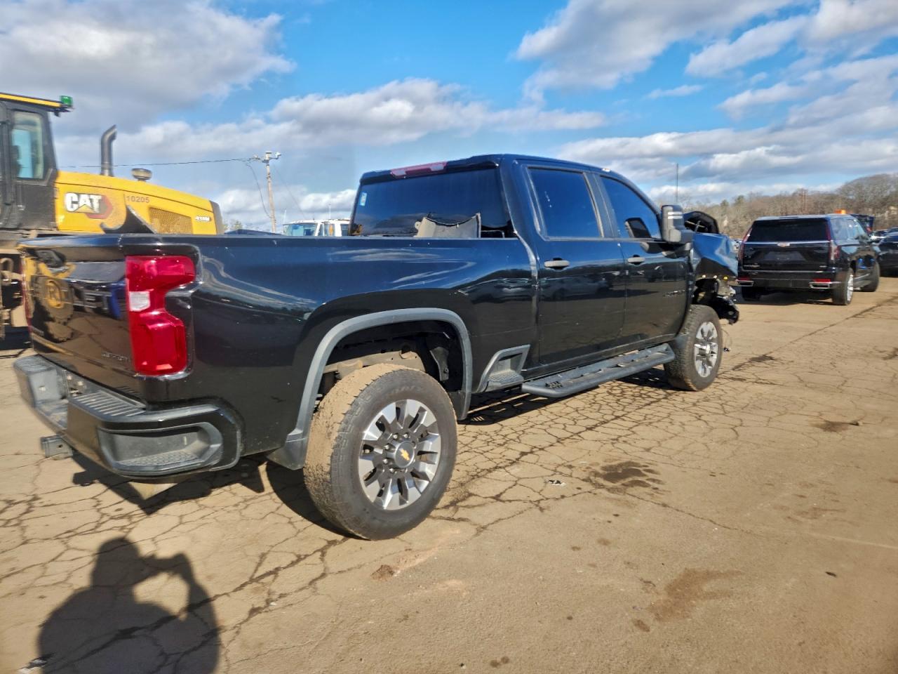 2021 CHEVROLET SILVERADO K2500 CUSTOM photo 3