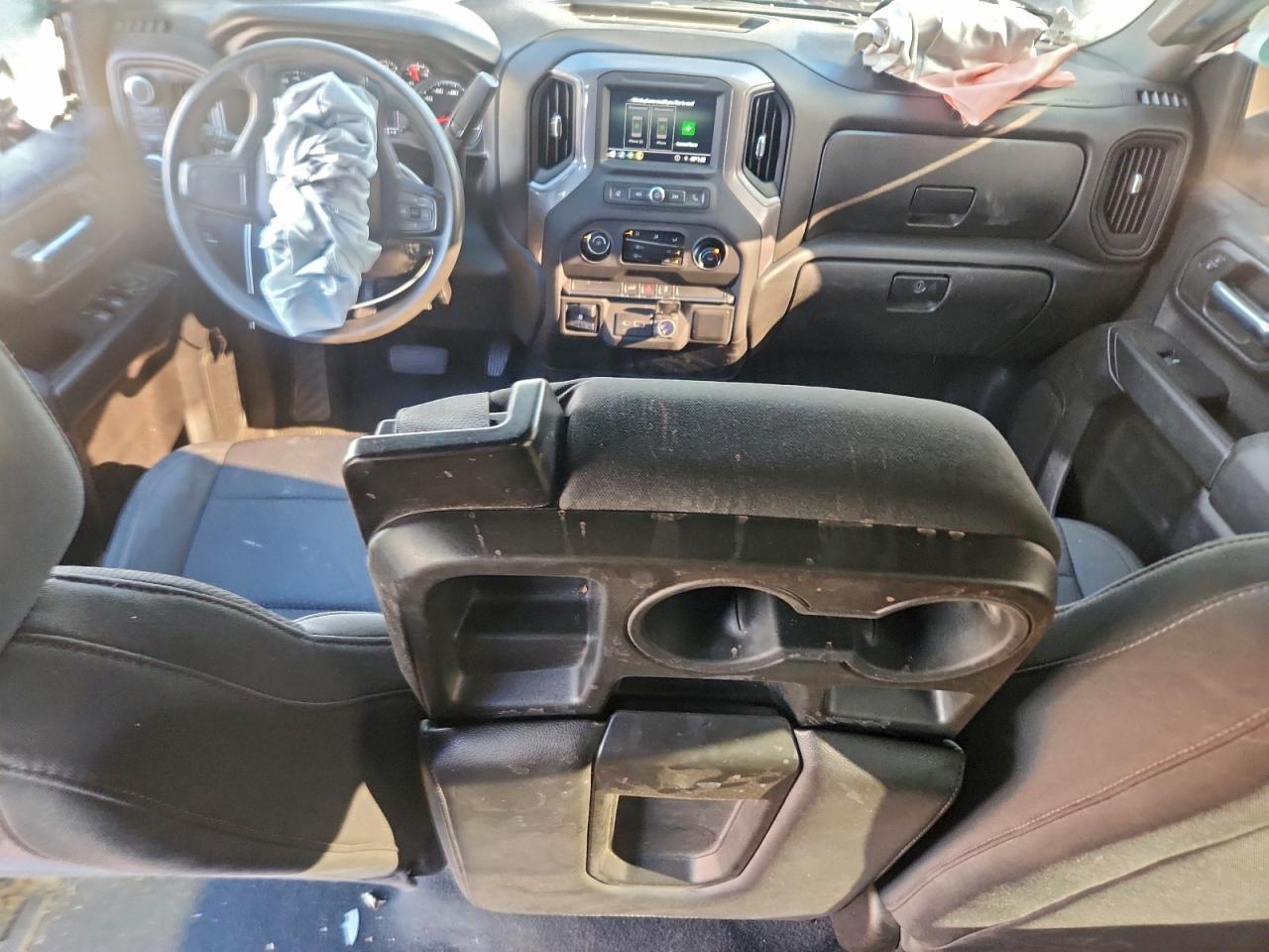 2021 CHEVROLET SILVERADO K2500 CUSTOM photo 8