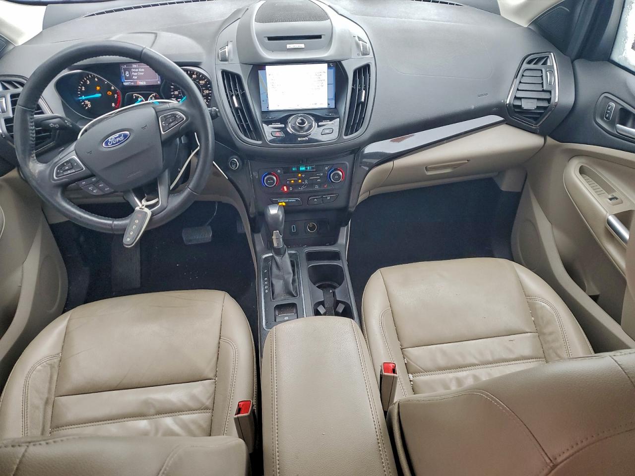 2017 FORD ESCAPE TITANIUM photo 8