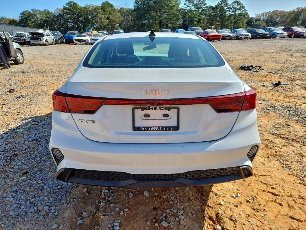 2024 KIA FORTE LX photo 6