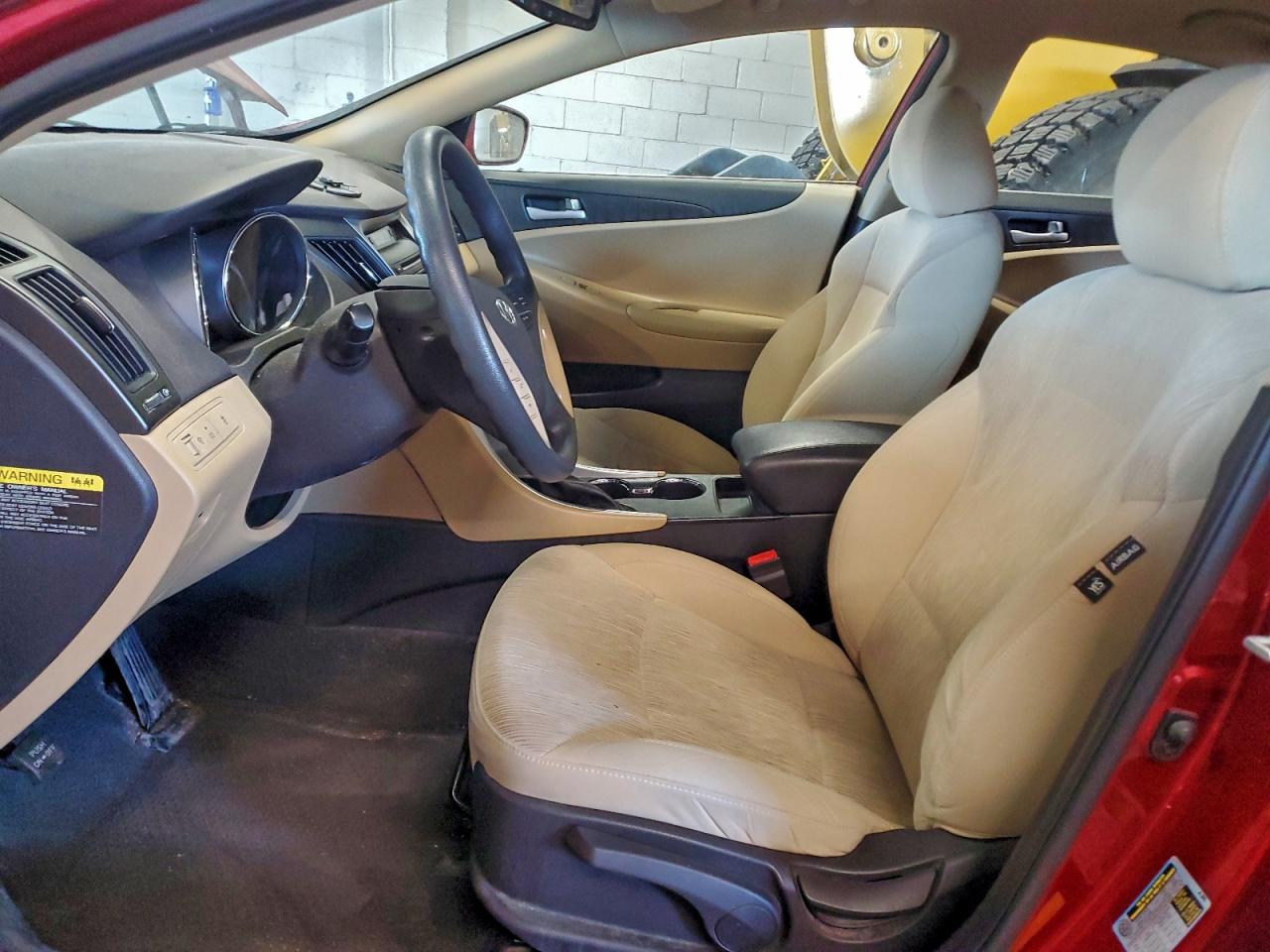 2014 HYUNDAI SONATA GLS photo 7