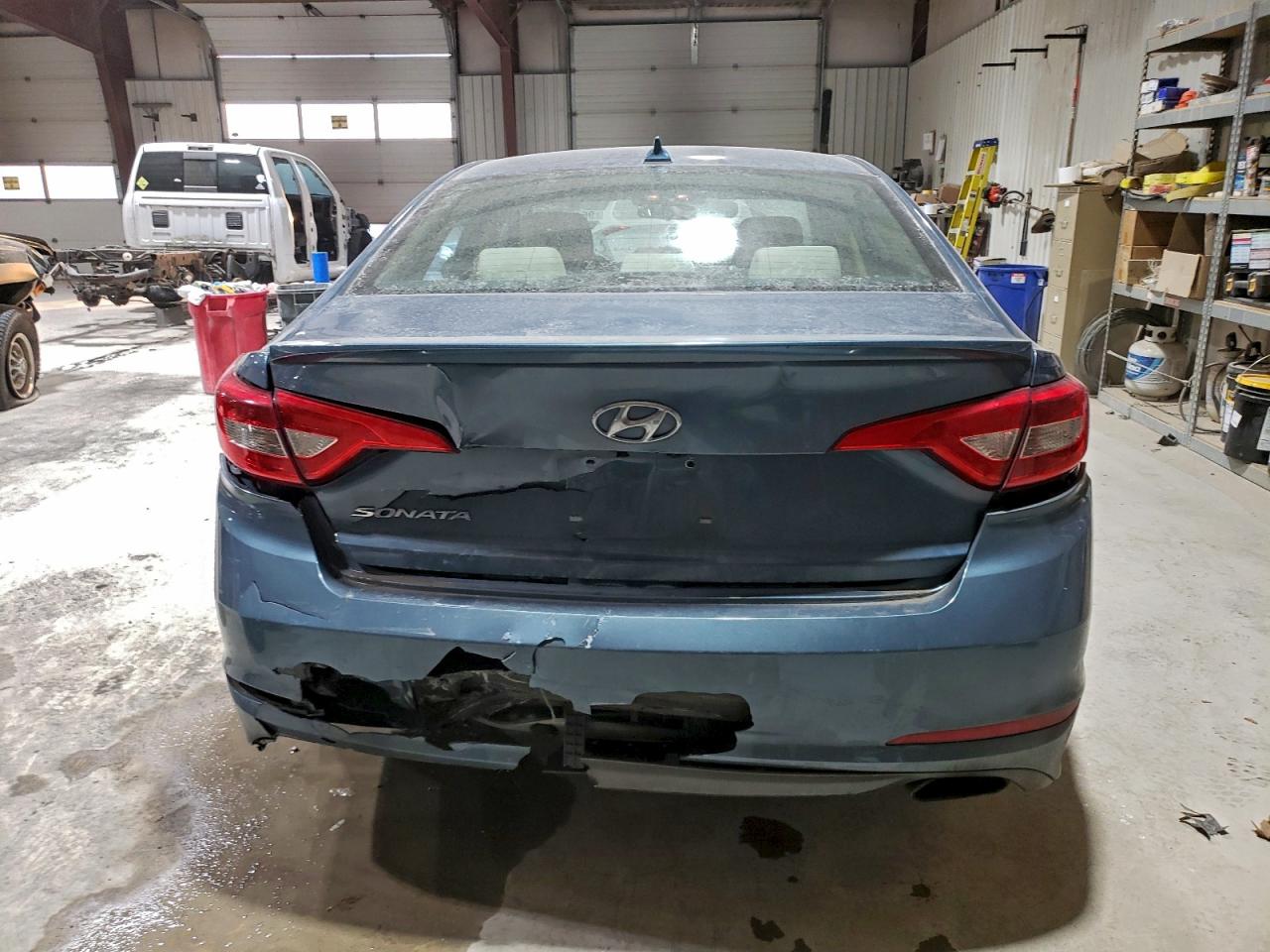 2015 HYUNDAI SONATA SE photo 11