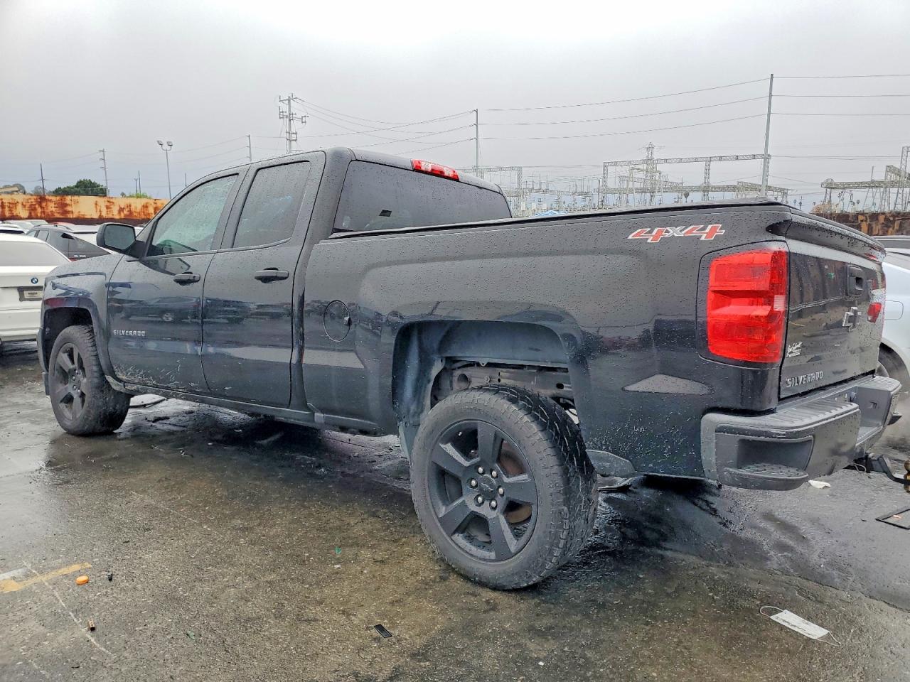 2016 CHEVROLET SILVERADO K1500 photo 2