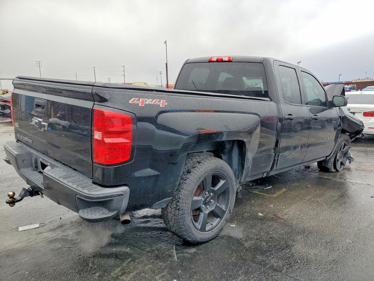 2016 CHEVROLET SILVERADO K1500 photo 3