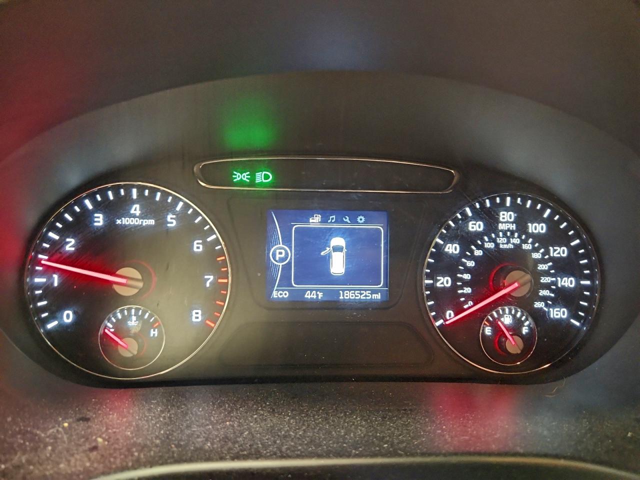 2017 KIA SORENTO LX photo 9