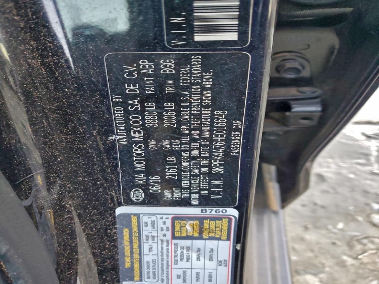 2017 KIA FORTE LX photo 25