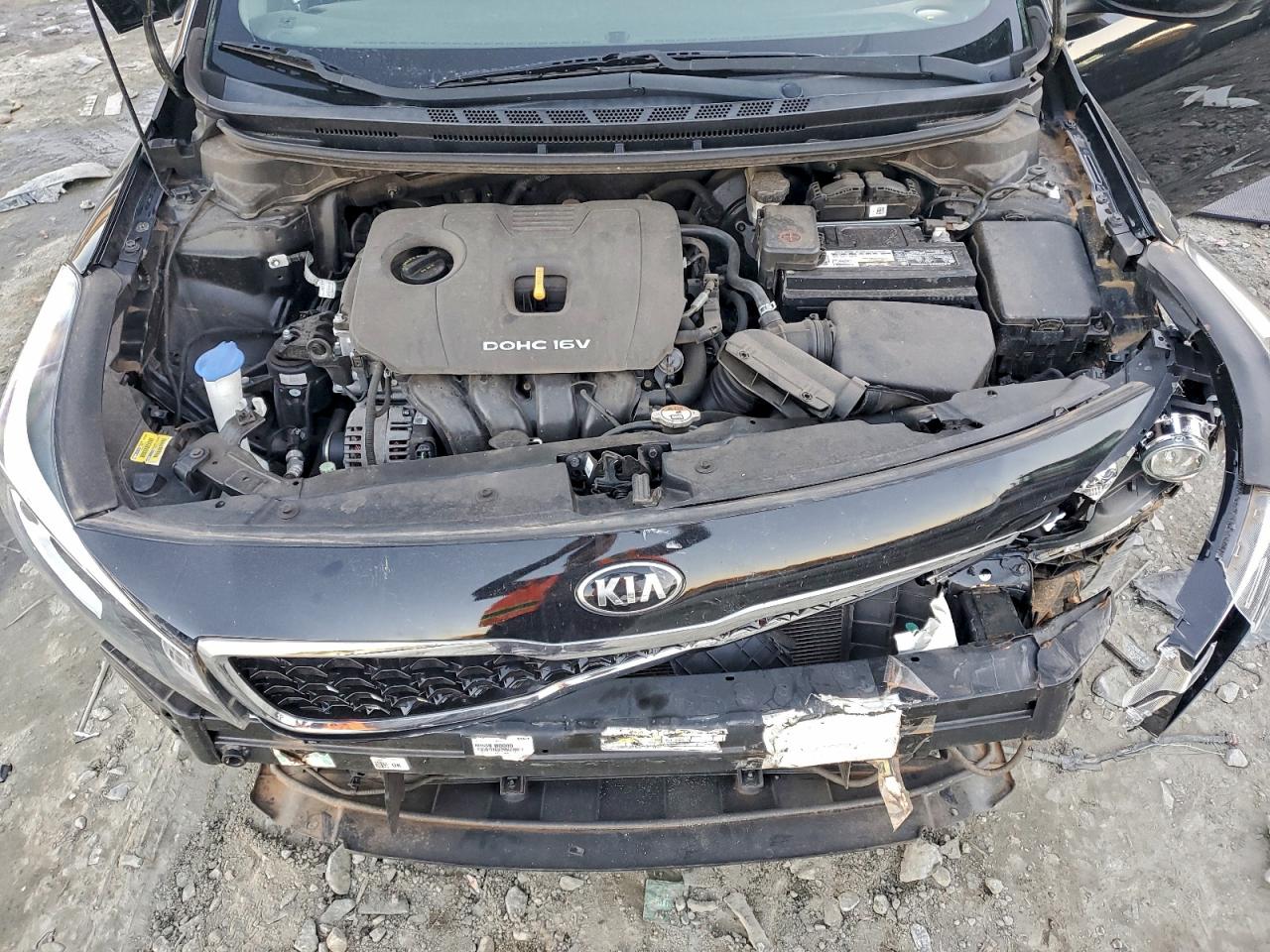 2017 KIA FORTE LX photo 21