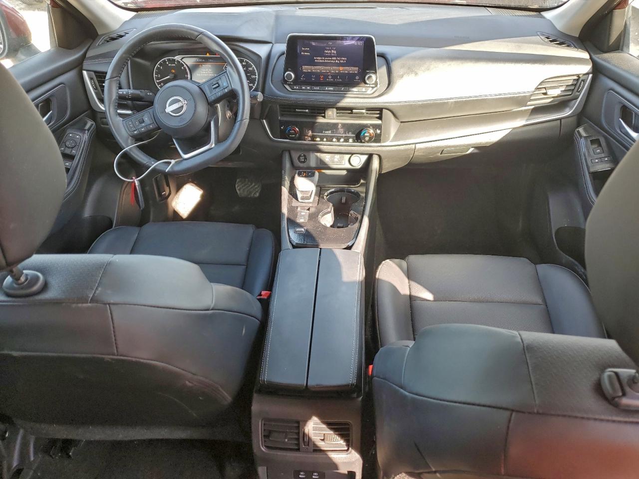 2024 NISSAN ROGUE SV photo 8