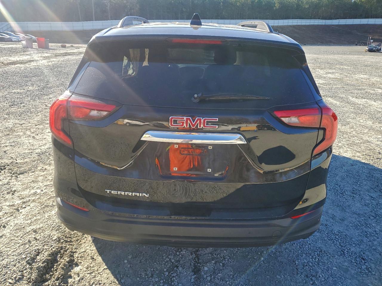 2018 GMC TERRAIN SLE photo 6