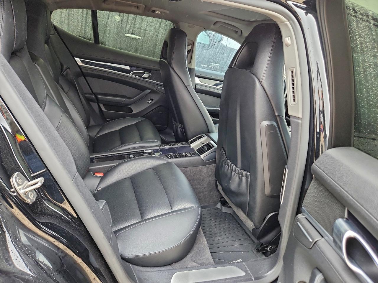 2016 PORSCHE PANAMERA 2 photo 11