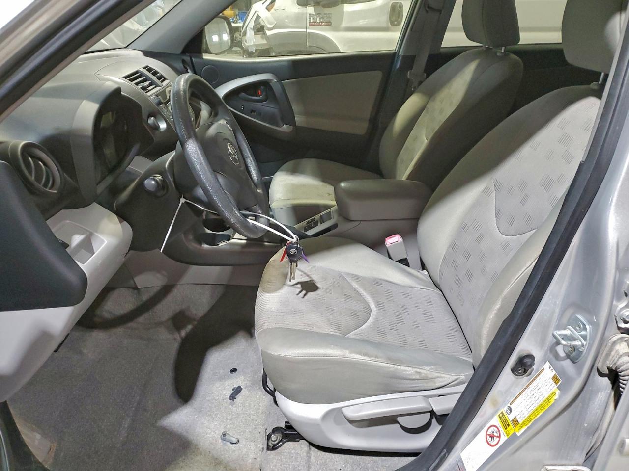 2009 TOYOTA RAV4 photo 7