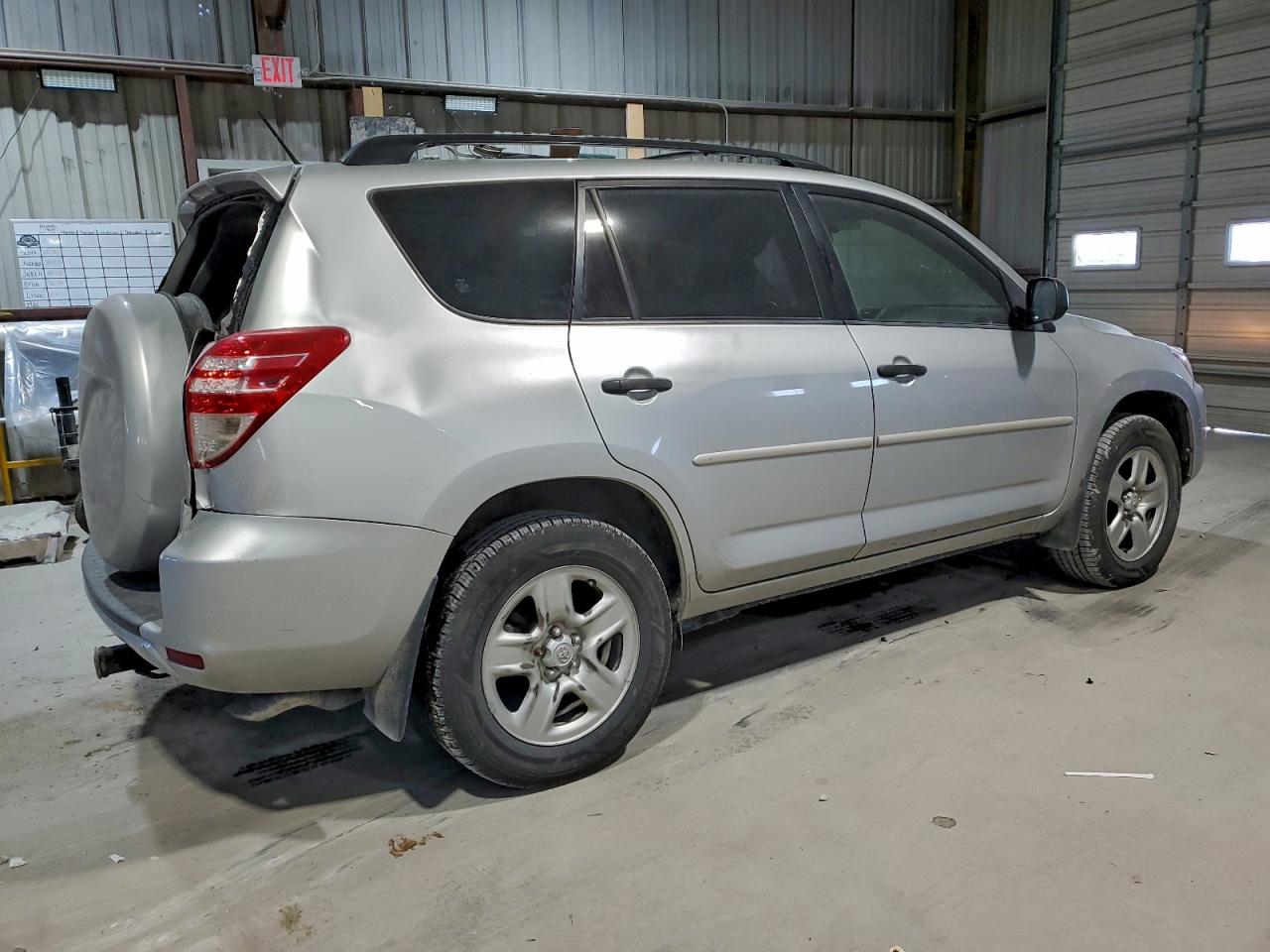 2009 TOYOTA RAV4 photo 3
