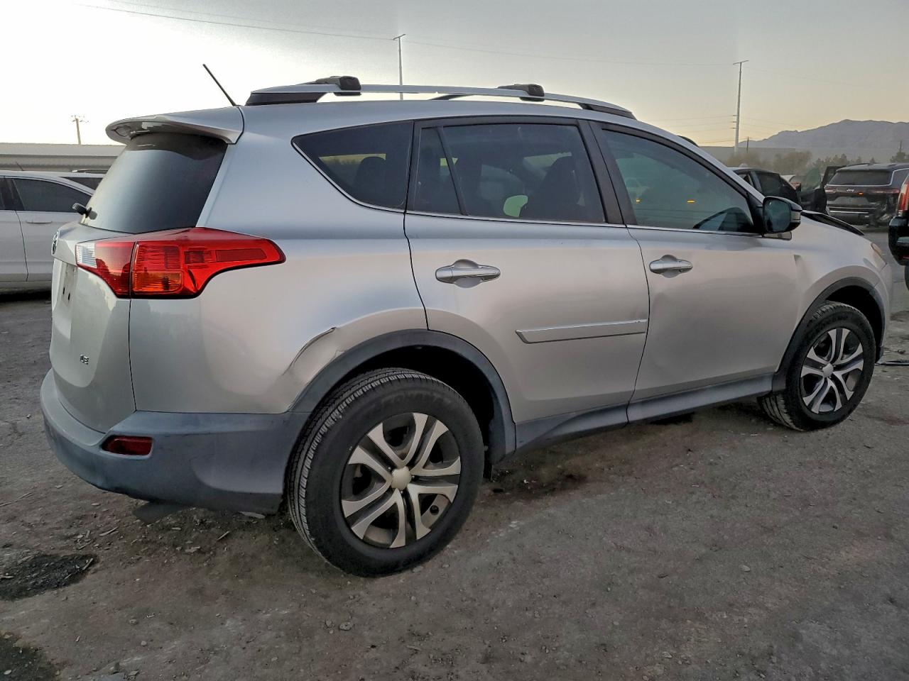 2015 TOYOTA RAV4 LE photo 3