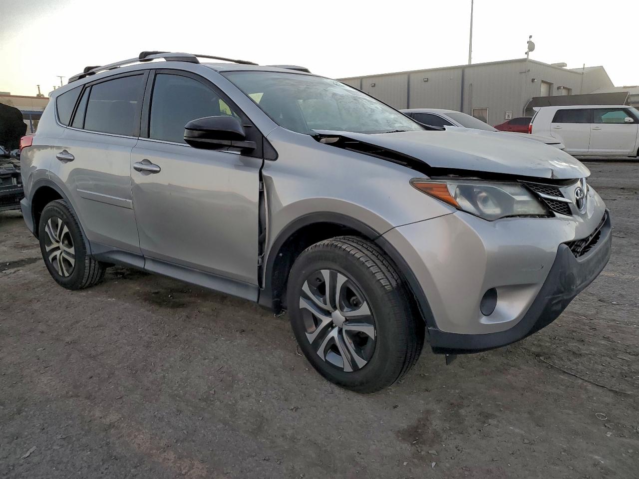 2015 TOYOTA RAV4 LE photo 4