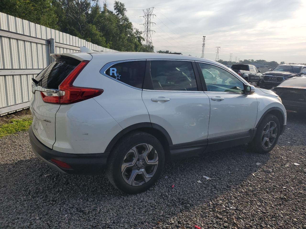 2017 HONDA CR-V EXL photo 3