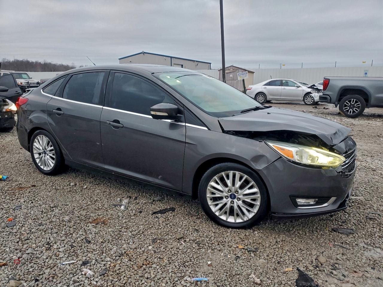 2015 FORD FOCUS TITANIUM photo 4
