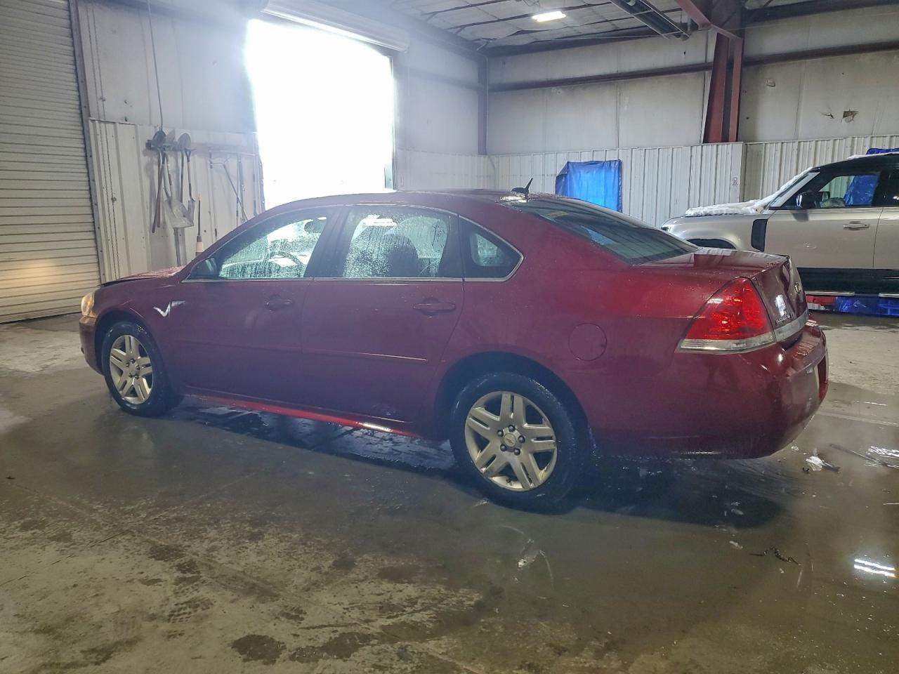 2011 CHEVROLET IMPALA LT photo 2