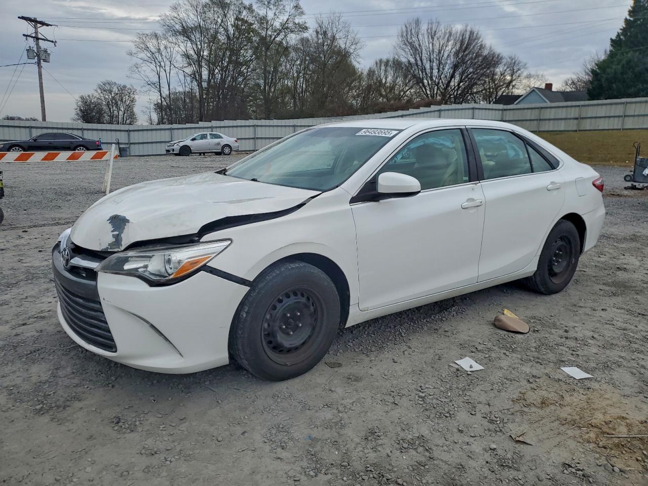 2016 TOYOTA CAMRY