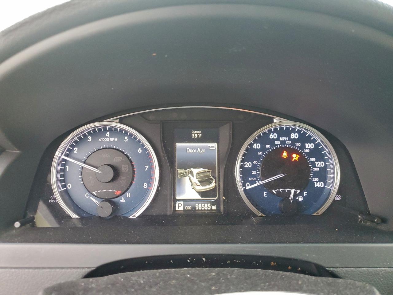 2016 TOYOTA CAMRY LE photo 9