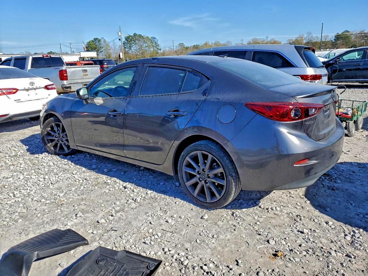 2018 MAZDA 3 TOURING photo 2