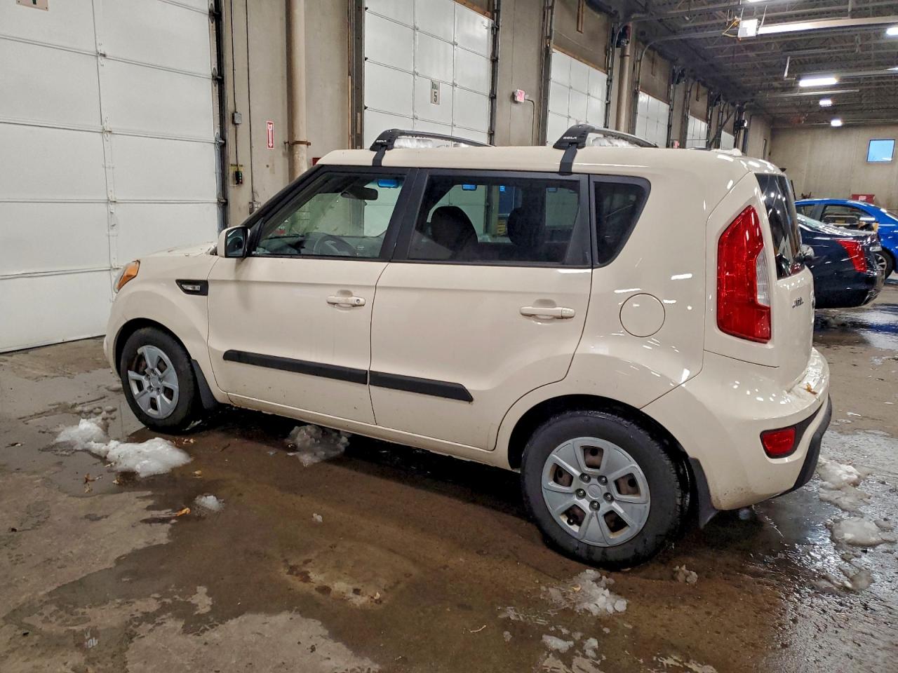 2013 KIA SOUL photo 2