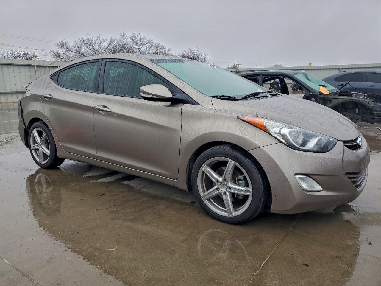 2013 HYUNDAI ELANTRA GLS photo 4
