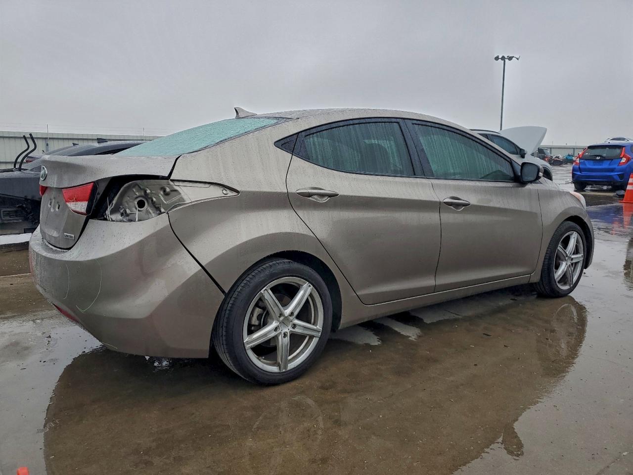 2013 HYUNDAI ELANTRA GLS photo 3