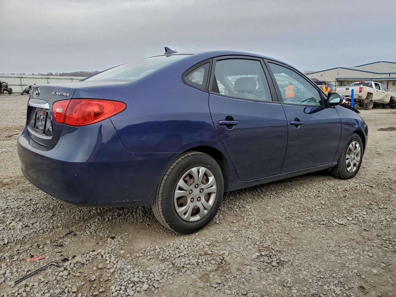 2010 HYUNDAI ELANTRA BLUE photo 3