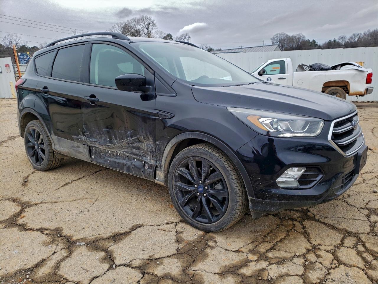 2019 FORD ESCAPE SE photo 4